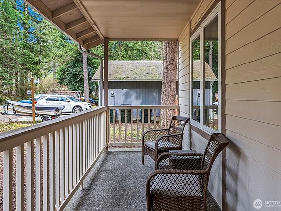 3rd image of 21722 E Terra Lane SE
