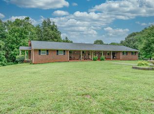 399 Royal Estates Blvd, Wirtz, VA 24184