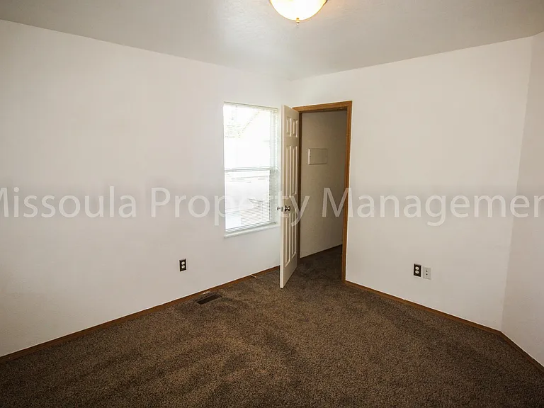 2108 W Kent Ave #A & B — Photo 5