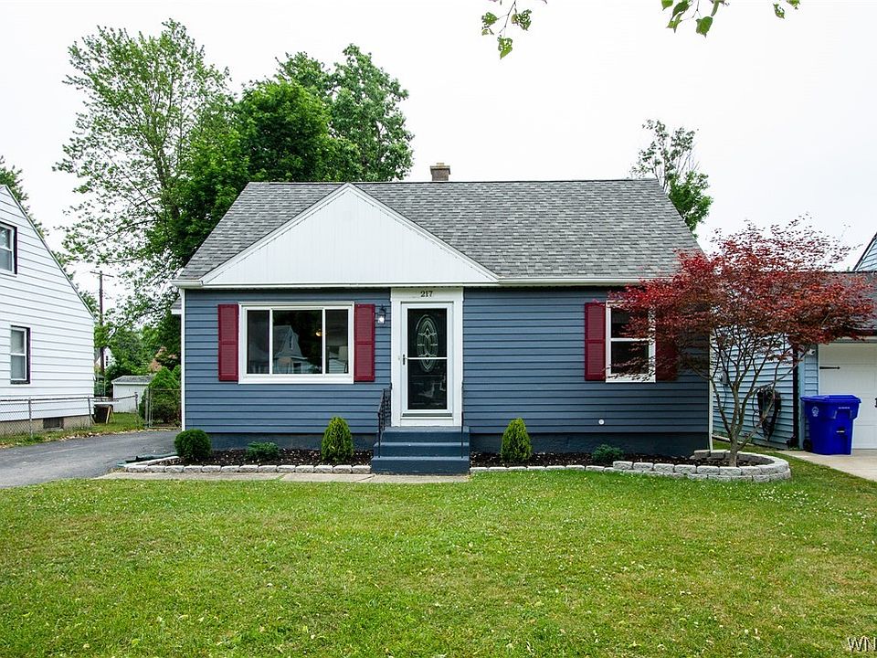 1st image of 217 Chamberlin Dr