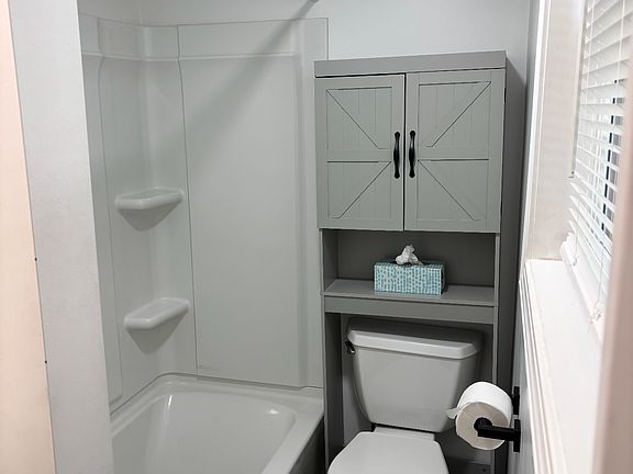 5th image of 37 Draper Ave #37