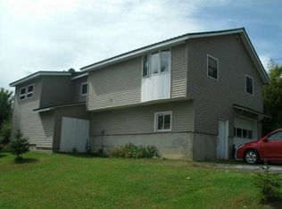 174 Poor Farm Rd, Alburgh, VT 05440