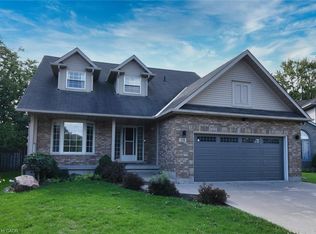 29 Riviera Rdg, Hamilton, ON L8E5E6