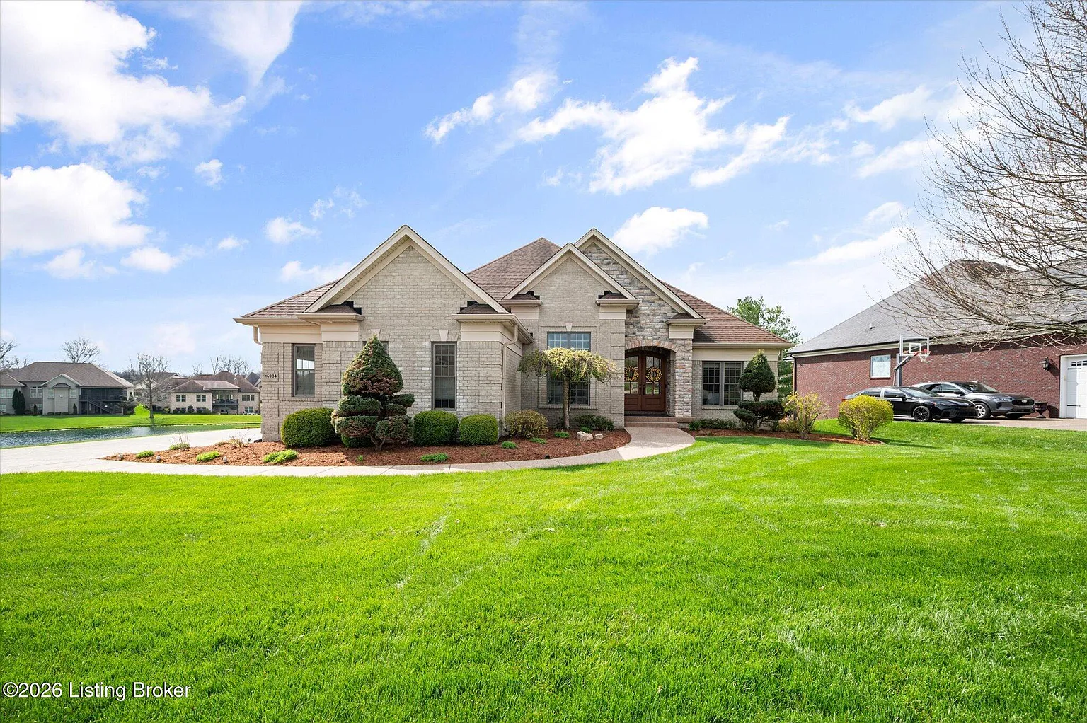 16904 Shakes Creek Dr photo 1