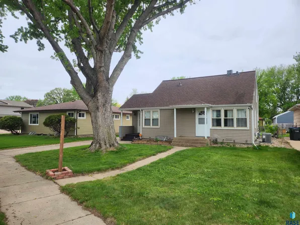 1305 N Holly Ave, Sioux Falls, SD 57104