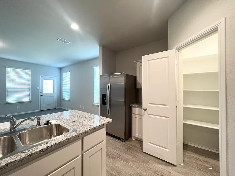 8636 Centerboard Ln — Photo 7