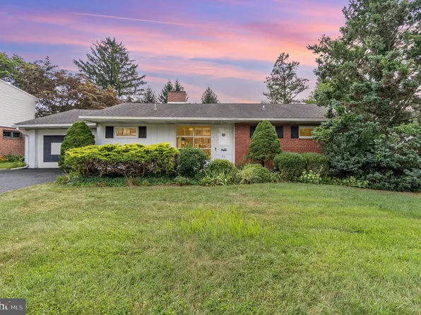 2111 Yale Ave, Camp Hill, PA 17011