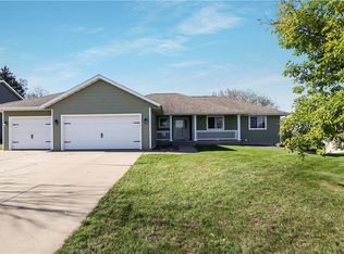 3134 W Ridge Dr, Eau Claire, WI 54703