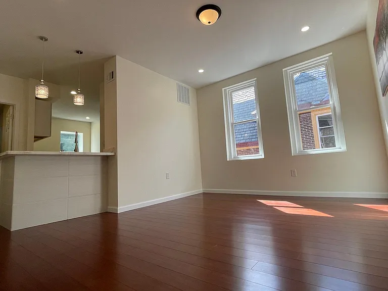 939 S Saint Bernard St #3 — Photo 4