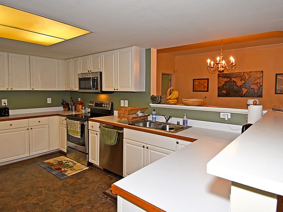 5th image of 317 Overlook Dr #4