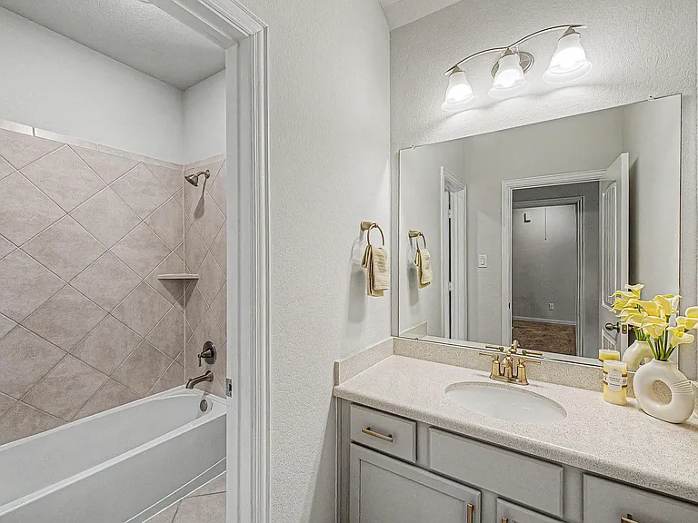 209 Cambria Green Ln — Photo 35