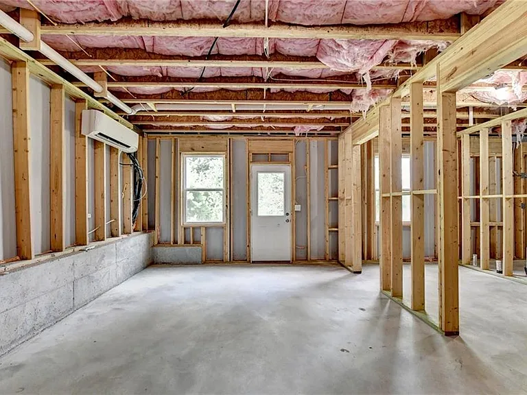 3828 Amicus Dr — Photo 43