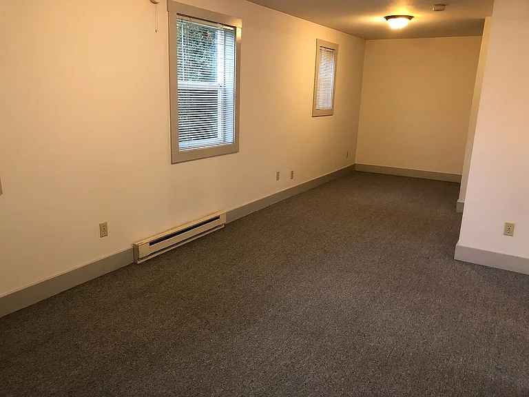 511 E Chestnut St — Photo 25