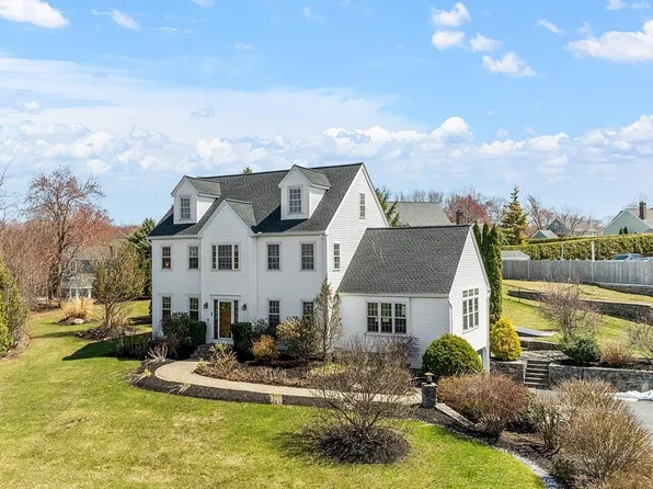 14-14 Farmington Dr #F, Shrewsbury, MA 01545