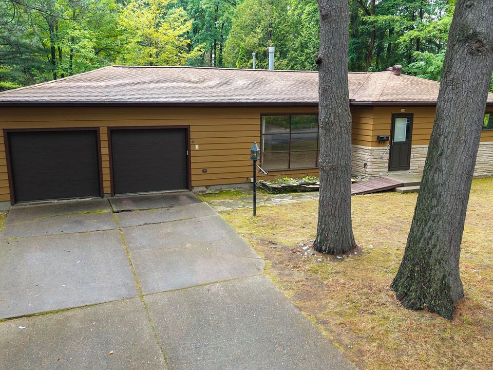 1st image of 348 Annette Ct