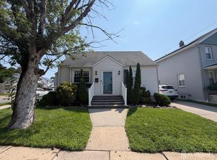 98 Liberty St, Woodbridge, NJ 08863