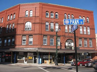 2nd image of 2 Park St