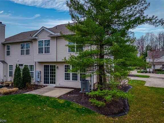 2nd image of 2547 Wyndgate Ct #2547