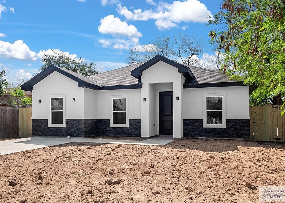 1st image of 1792 La Posada Cir