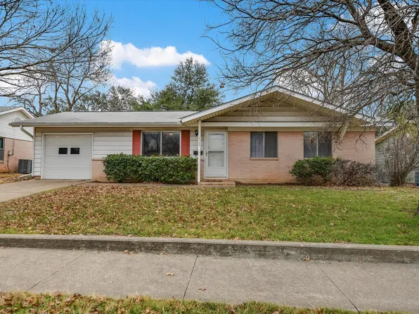 8003 Rockwood Ln, Austin, TX 78757