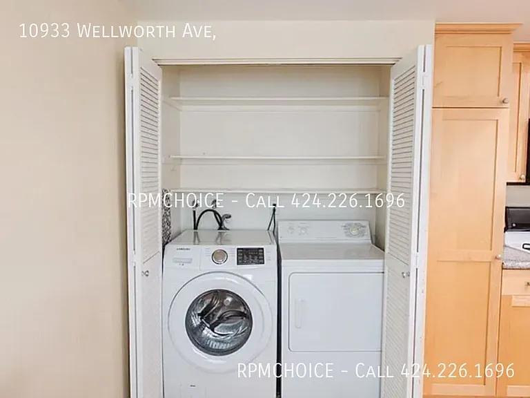 10933 Wellworth Ave — Photo 11