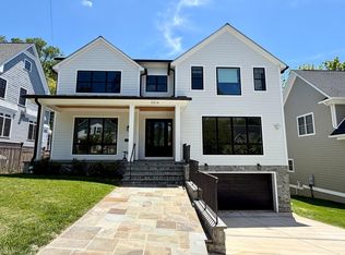 5514 McKinley St, Bethesda, MD 20817