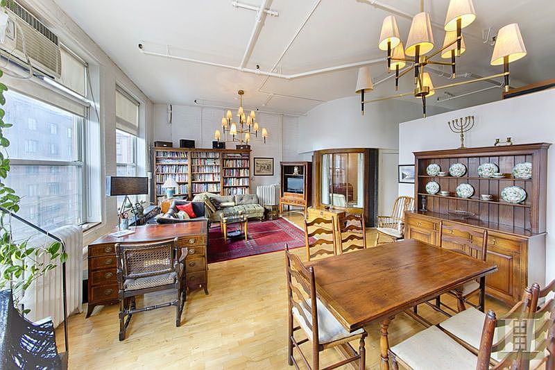 1st image of 182 Grand St APT 3