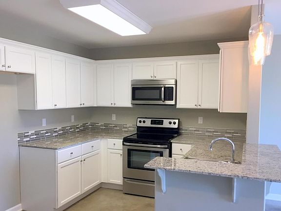 5th image of 1602 Dehart Dr #A