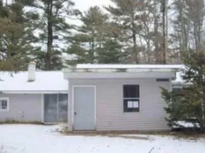 3962 N Winters St, Sanford, MI, 48657