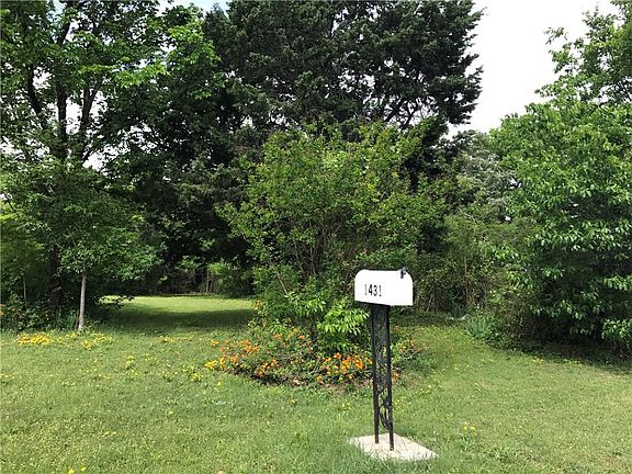 2nd image of 1431 Shields Ave