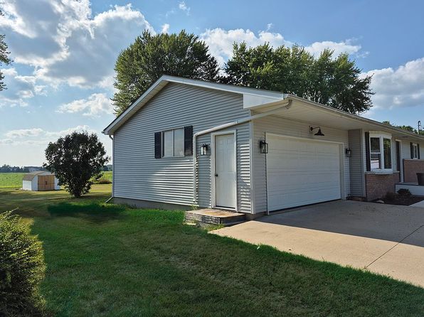 4369 Meadowbrook Dr