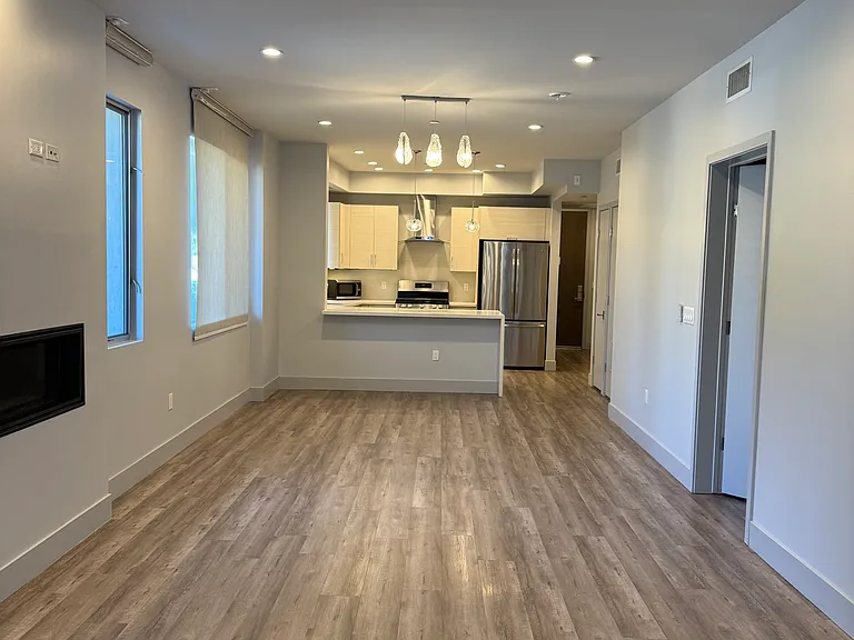 11048 W Olympic Blvd #101 — Photo 3