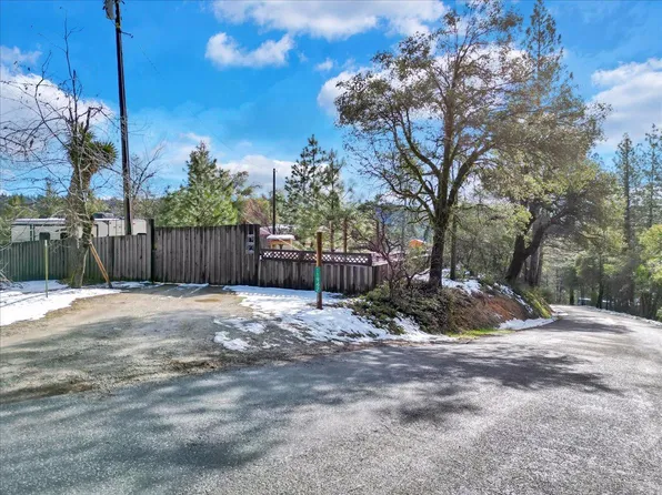 11942 Pine Cone Cir, Grass Valley, CA 95945