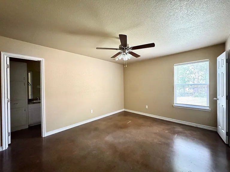 106 W Kathey Rd #B — Photo 15