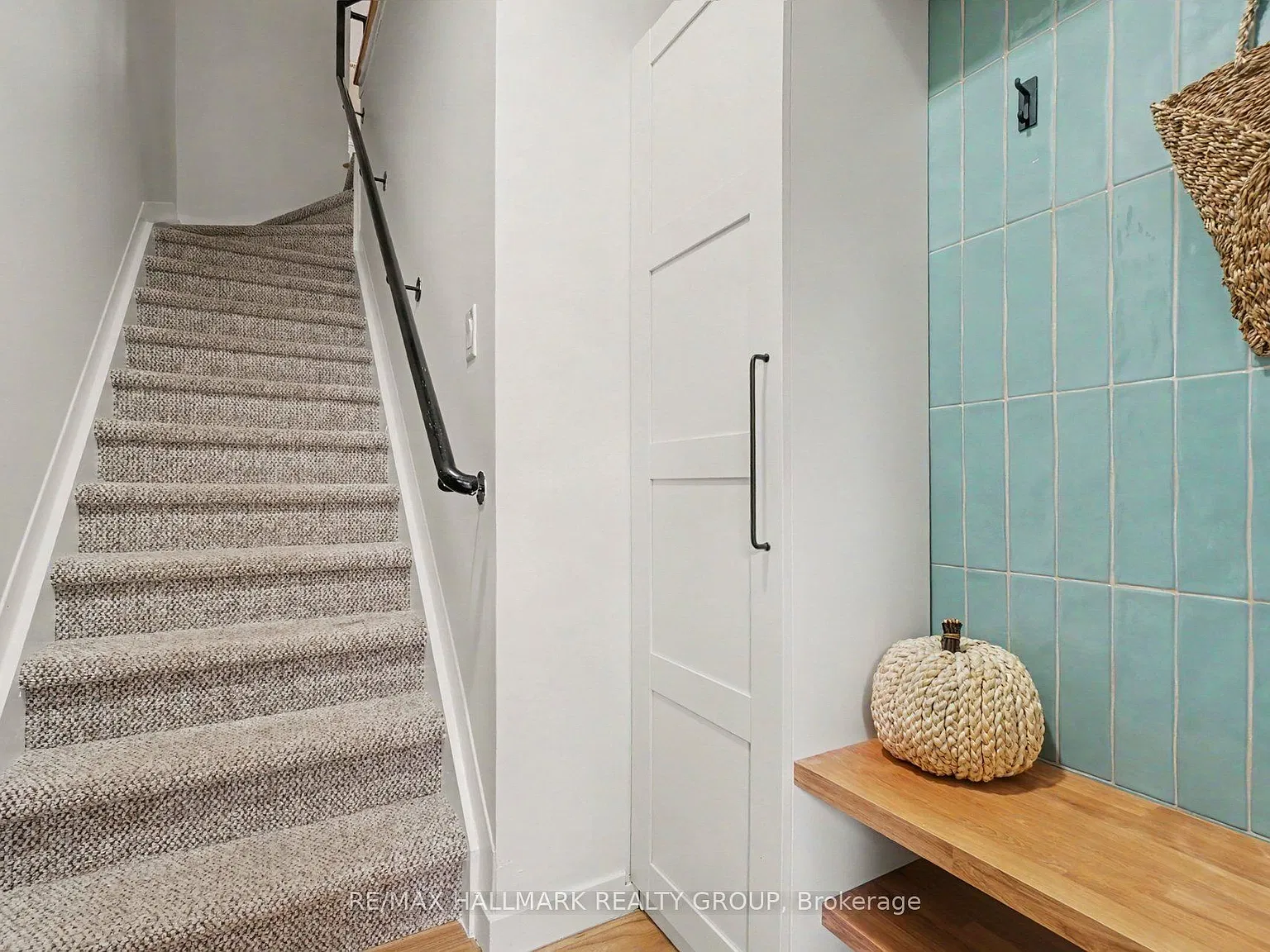 2 bed, $2,395 — Photo 3