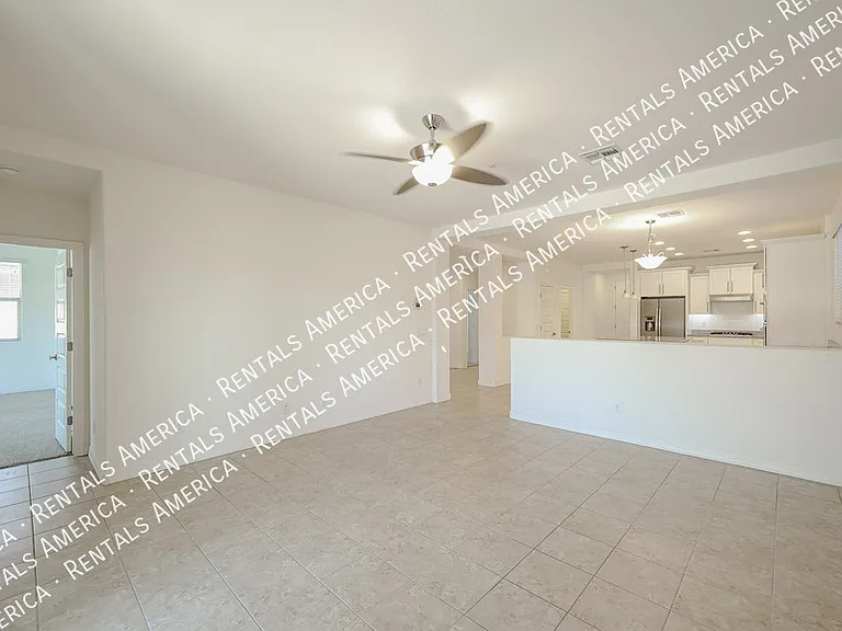 3710 E Lodgepole Dr — Photo 8