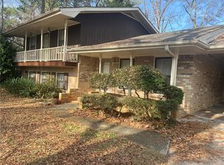 1336 White Oak St SE, Conyers, GA 30013