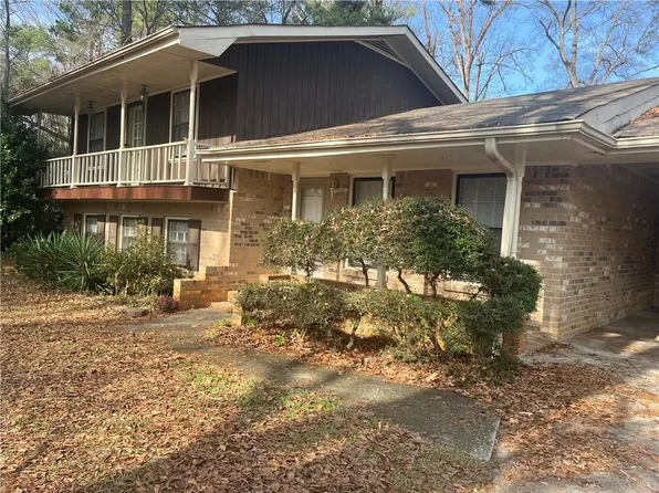 1336 White Oak St SE, Conyers, GA 30013