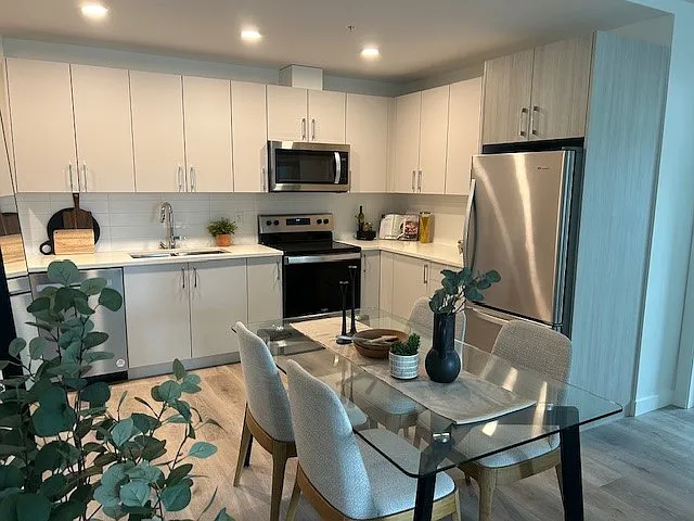 750 Robinson St — Photo 31