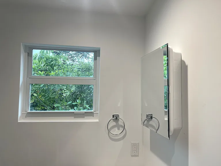 3603 Charles Ave — Photo 9