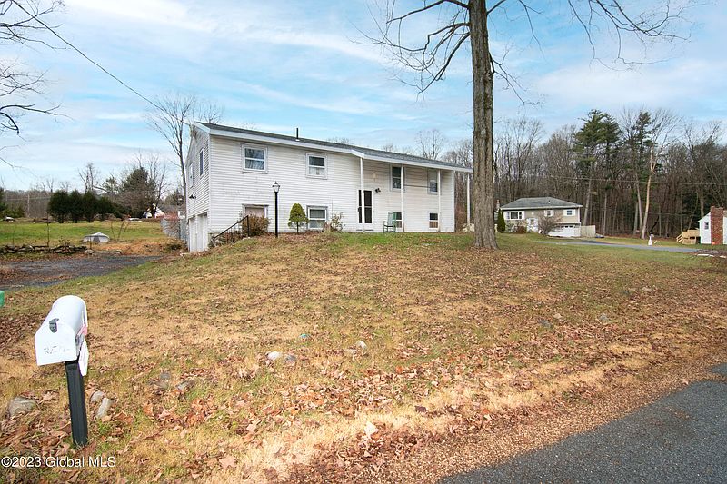 2nd image of 4 Lanie Drive