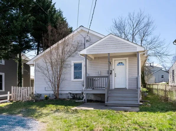 14 E Peabody St, Staunton, VA 24401