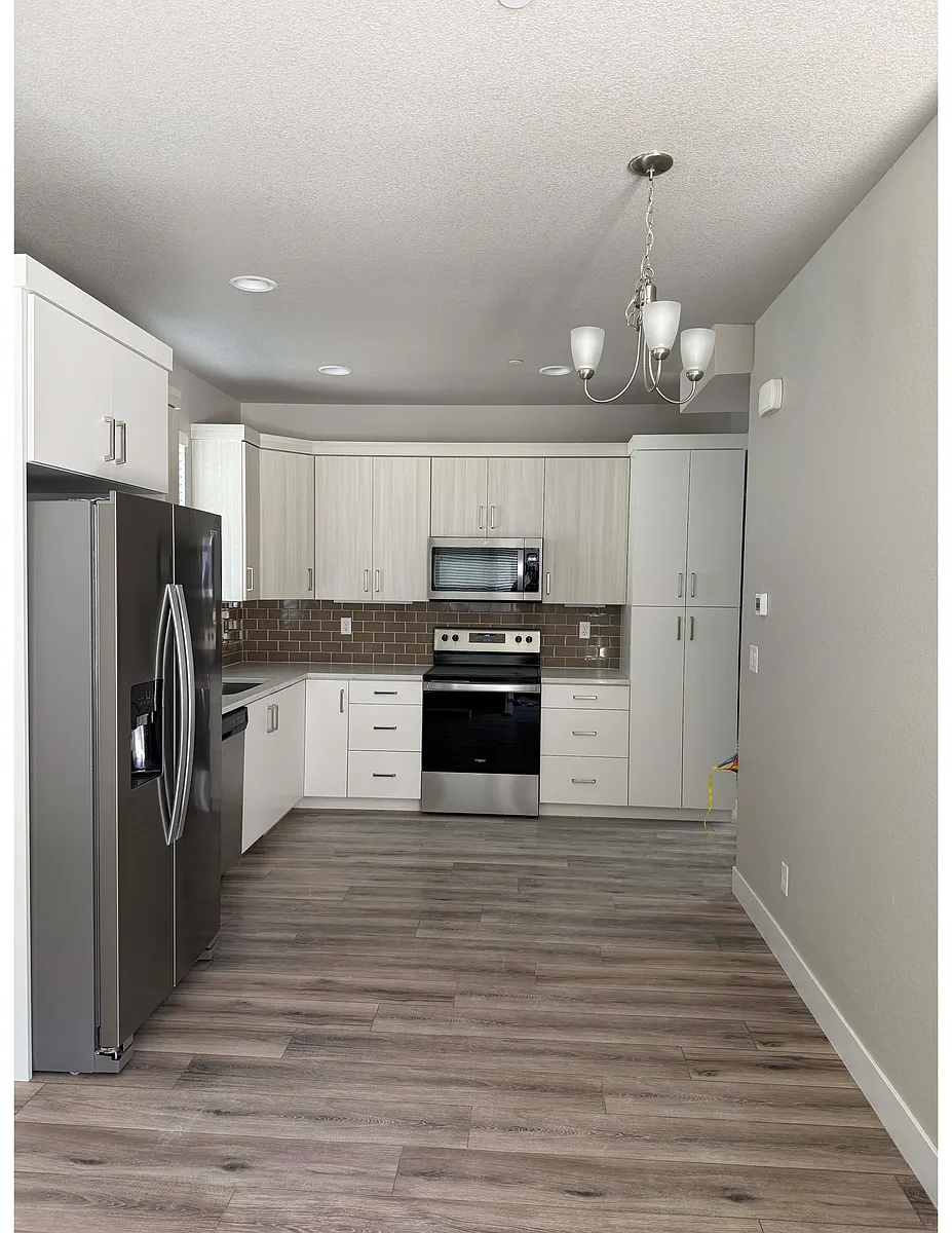 Building Photo - 837 Cherokee Dr
