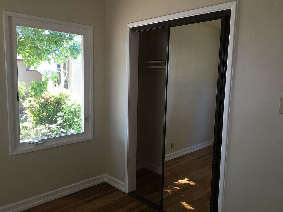 Front corner bedroom