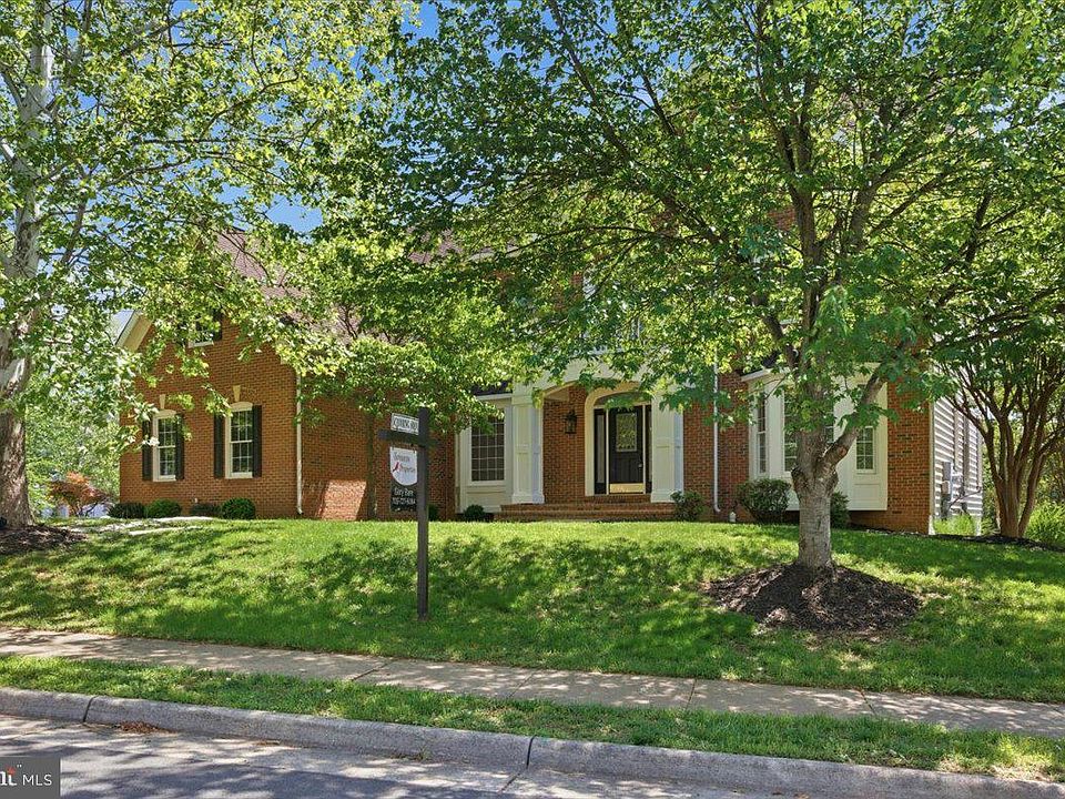 1st image of 42937 Brookridge Ct