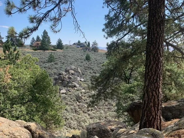 26960 Stirrup Way, Tehachapi, CA 93561