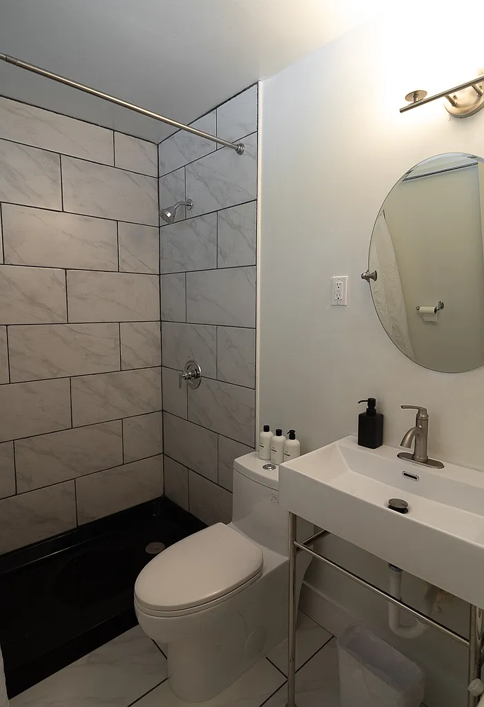 Studio, 450 sqft, $1,500 — Photo 3