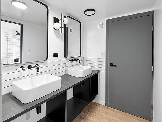 Rented by Compass | media 23