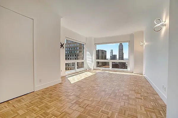 Rented by PocketBroker Inc | media 4