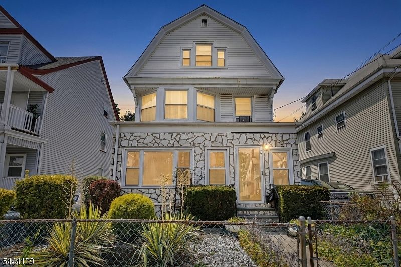 1st image of 77 Orange Ave
